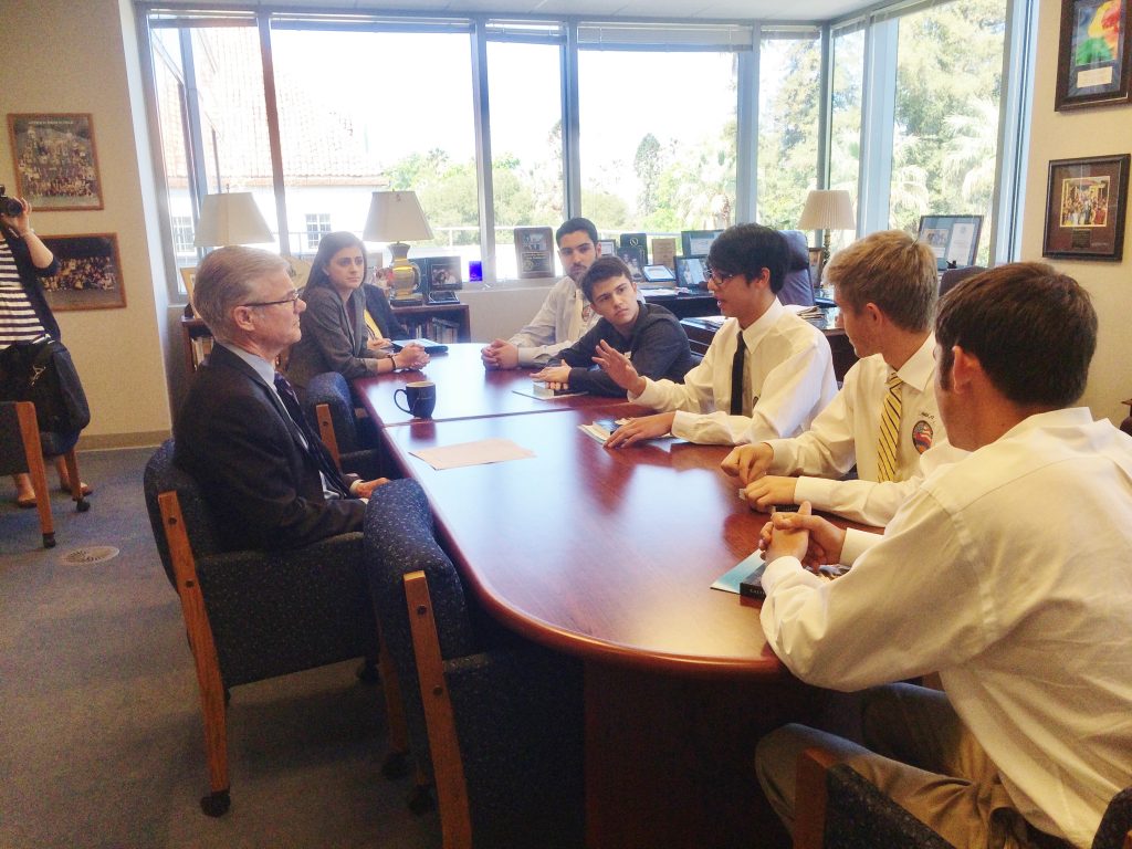 Superintendent Torlakson meets with high school students during ANCA-WR Advocacy Day in Sacramento discusses Armenian Genocide education in public schools.